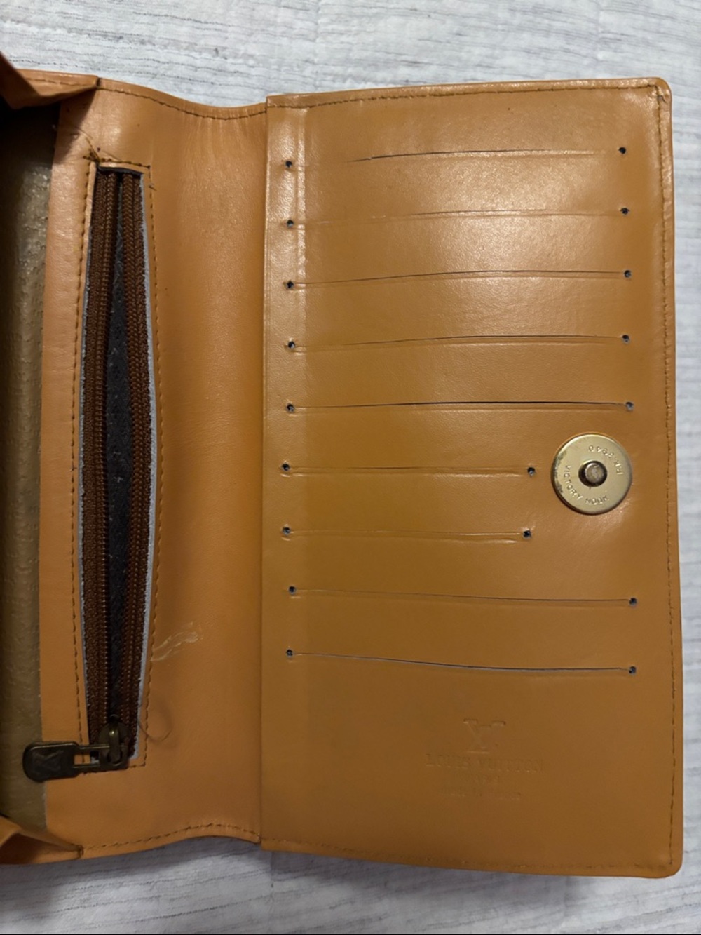 Louis Vuitton Brown and Tan Monogram Long Wallet - Picture 3 of 14